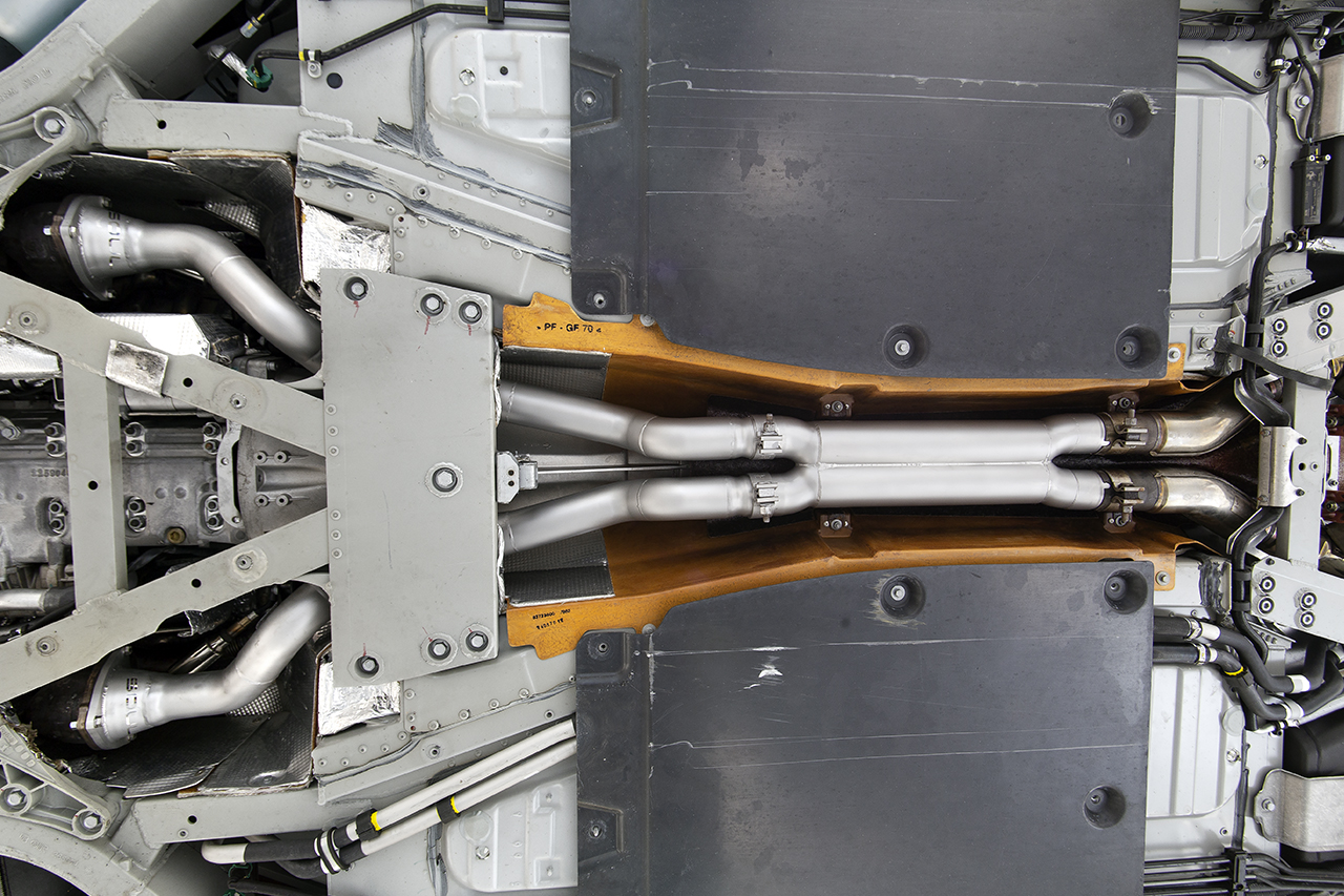 Ferrari FF / GTC4Lusso V12 SOUL X-Chamber Midpipe - Image 5