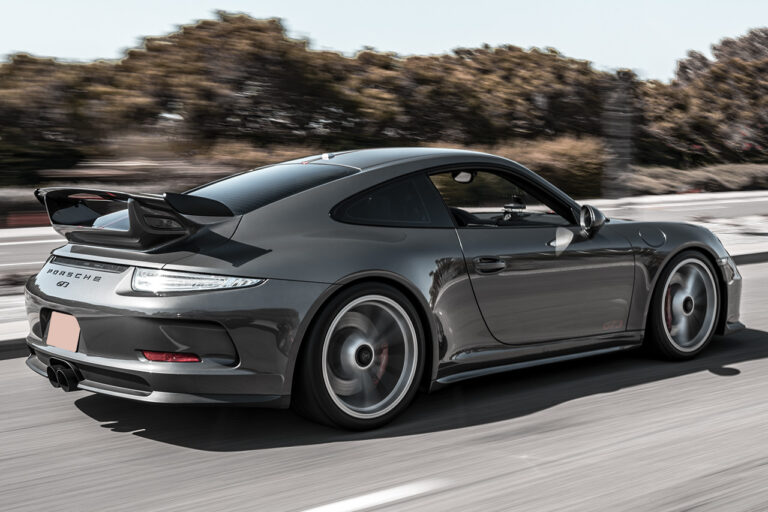 A Porche 991 GT3 with center muffler bypass - Soul Performance Parts