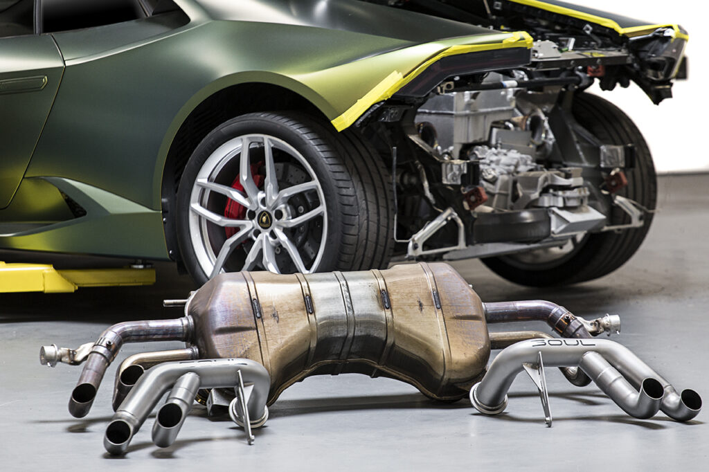 Soul Performance Products Lamborghini Huracan Race Exhaust - Comparison