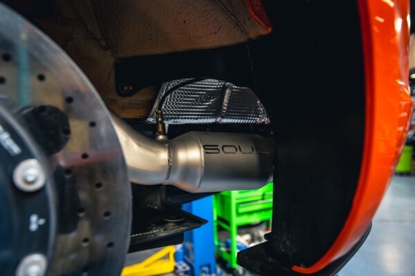 Porsche 718 GT4 RS / Spyder RS SOUL Resonated Over Axle Pipes - Image 10