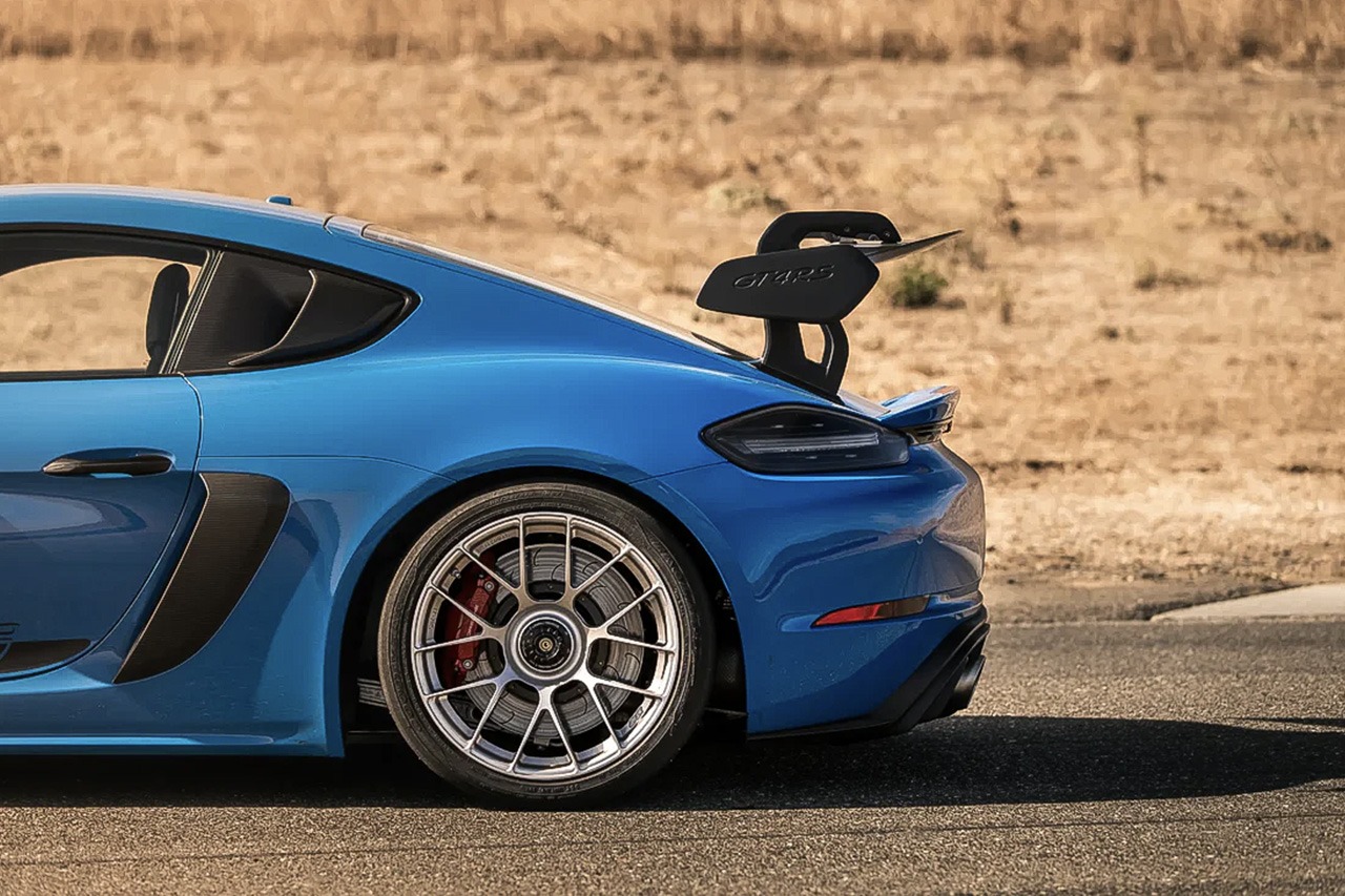 Porsche 718 GT4 RS Alekshop Wing Risers - Image 8
